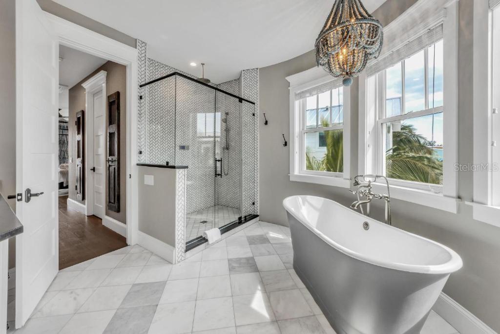 A4660710 Property Photo