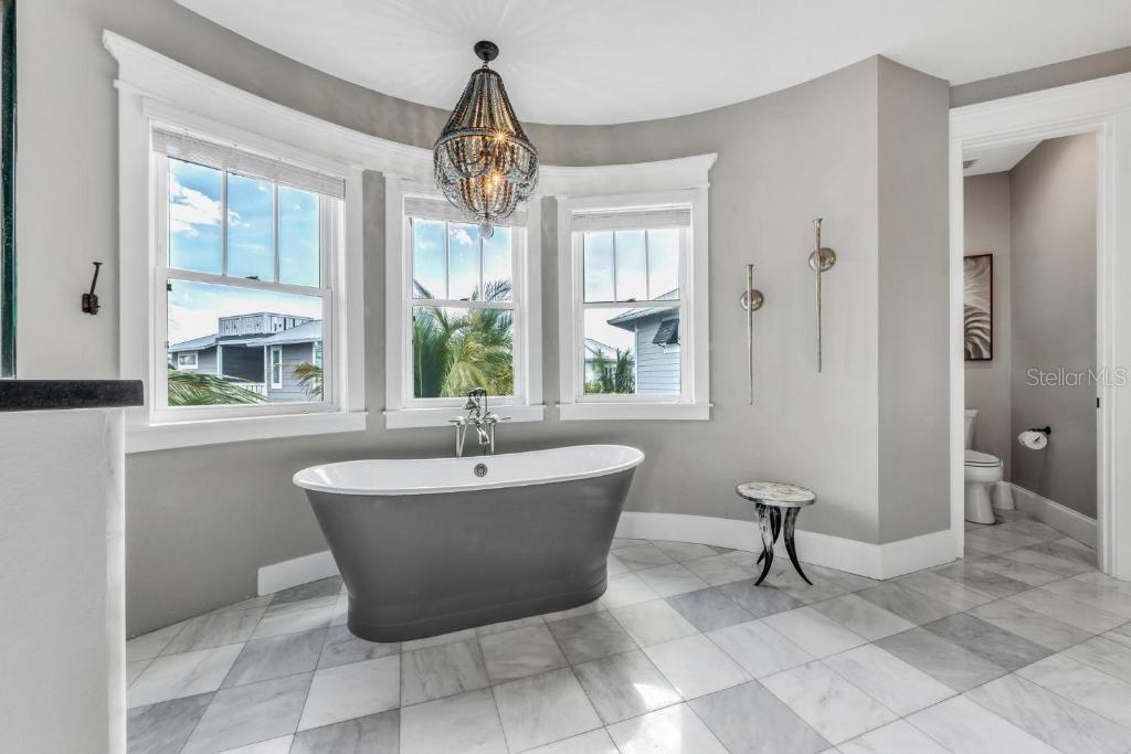 A4660710 Property Photo
