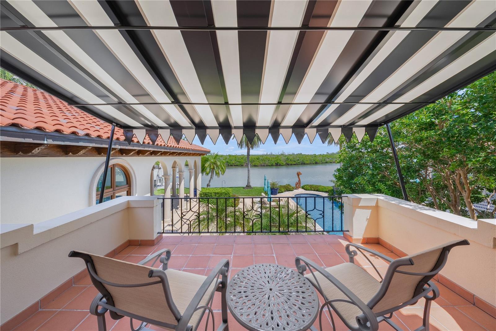 A4661401 Property Photo