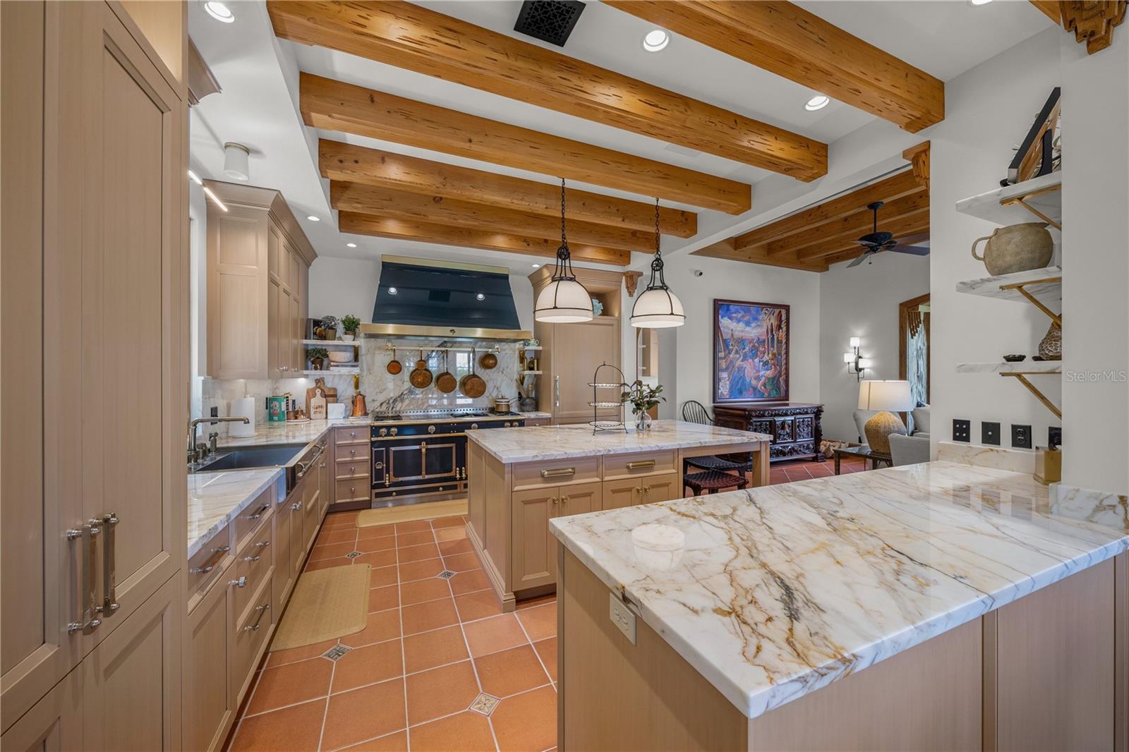 A4661401 Property Photo