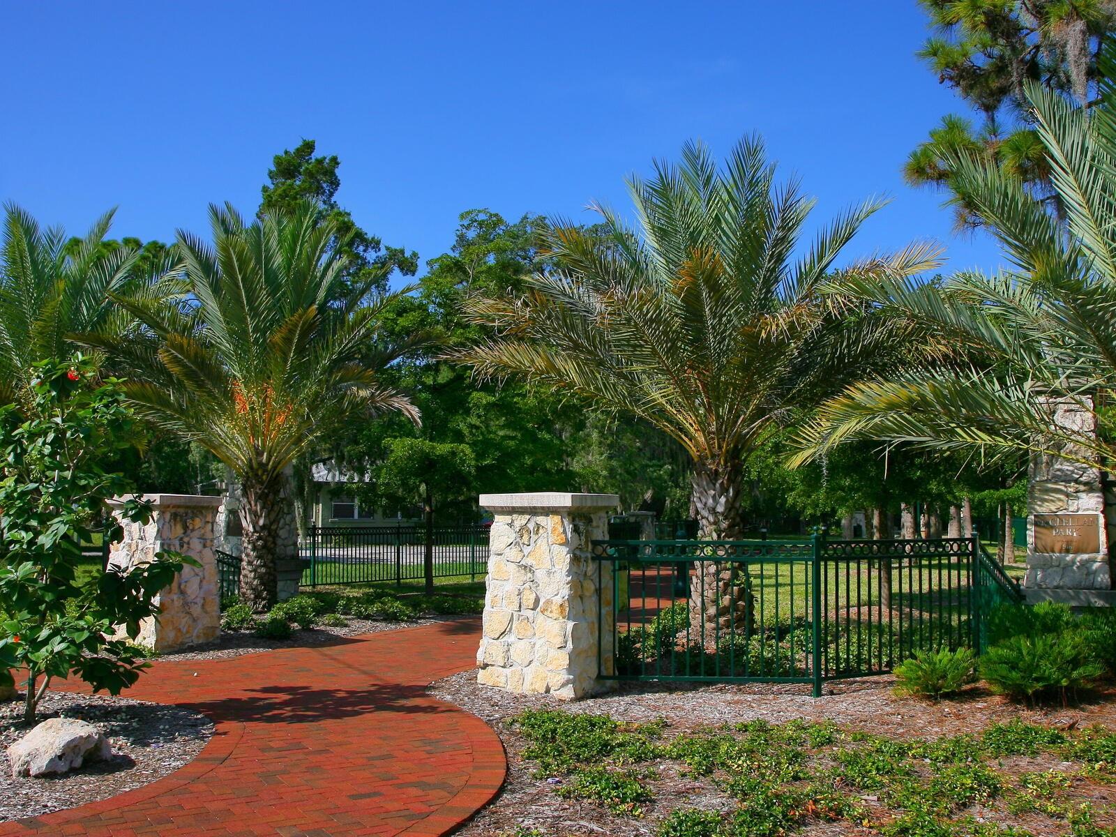 A4665815 Property Photo