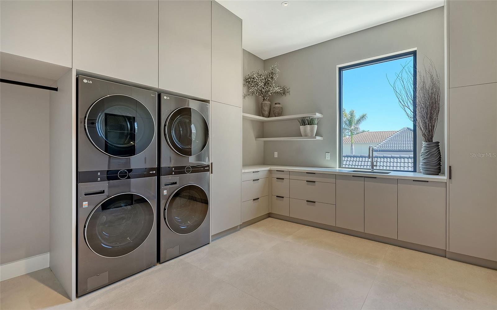 A4665863 Property Photo