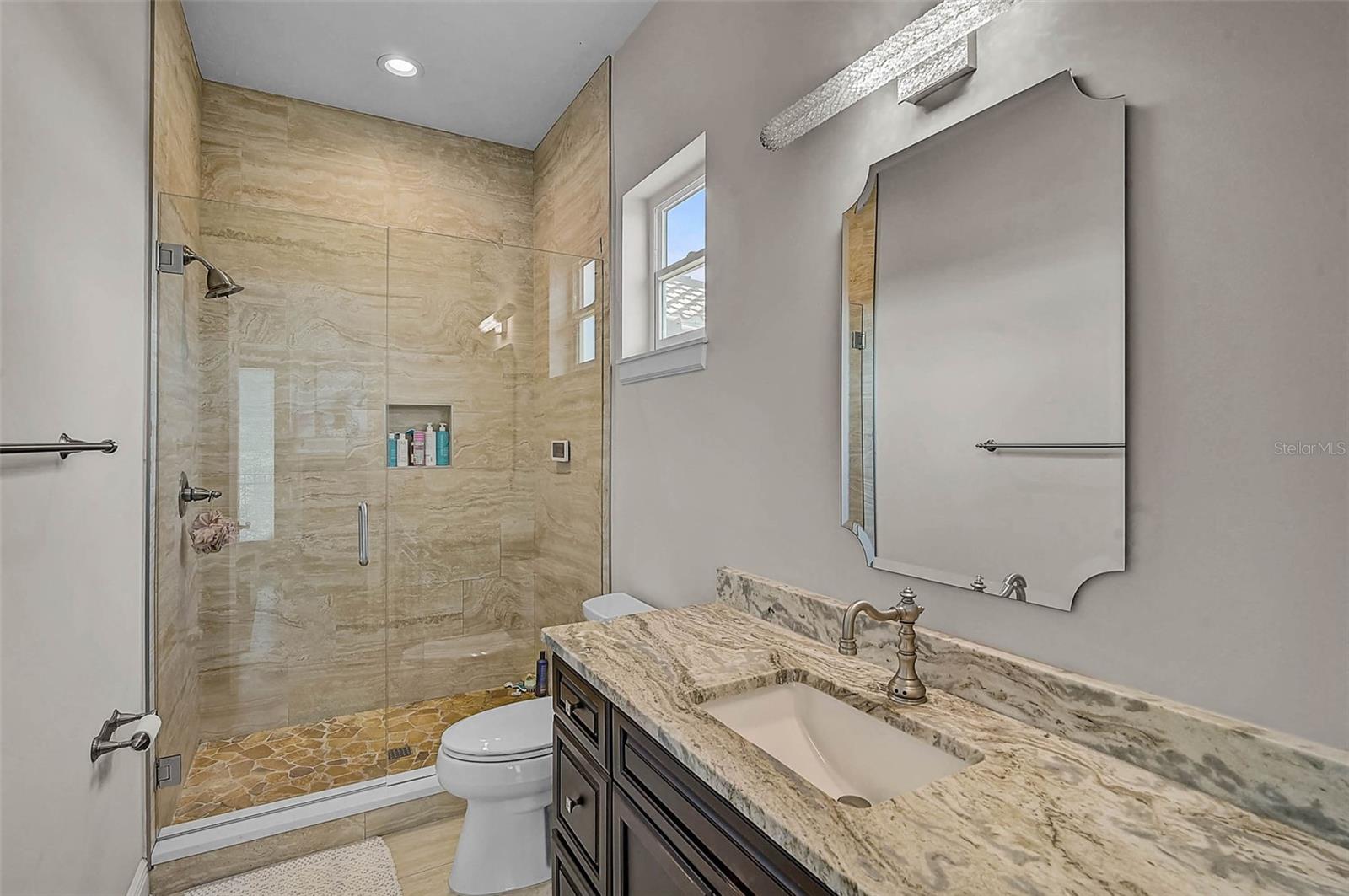 A4667142 Property Photo