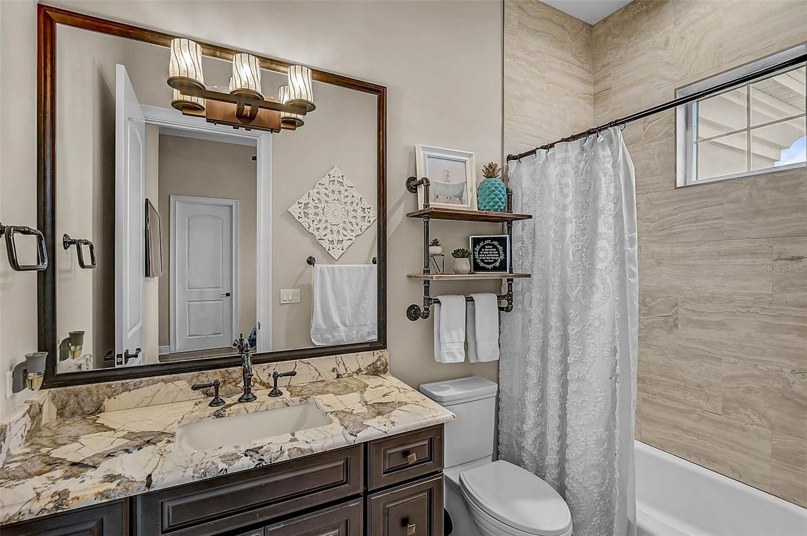 A4667142 Property Photo