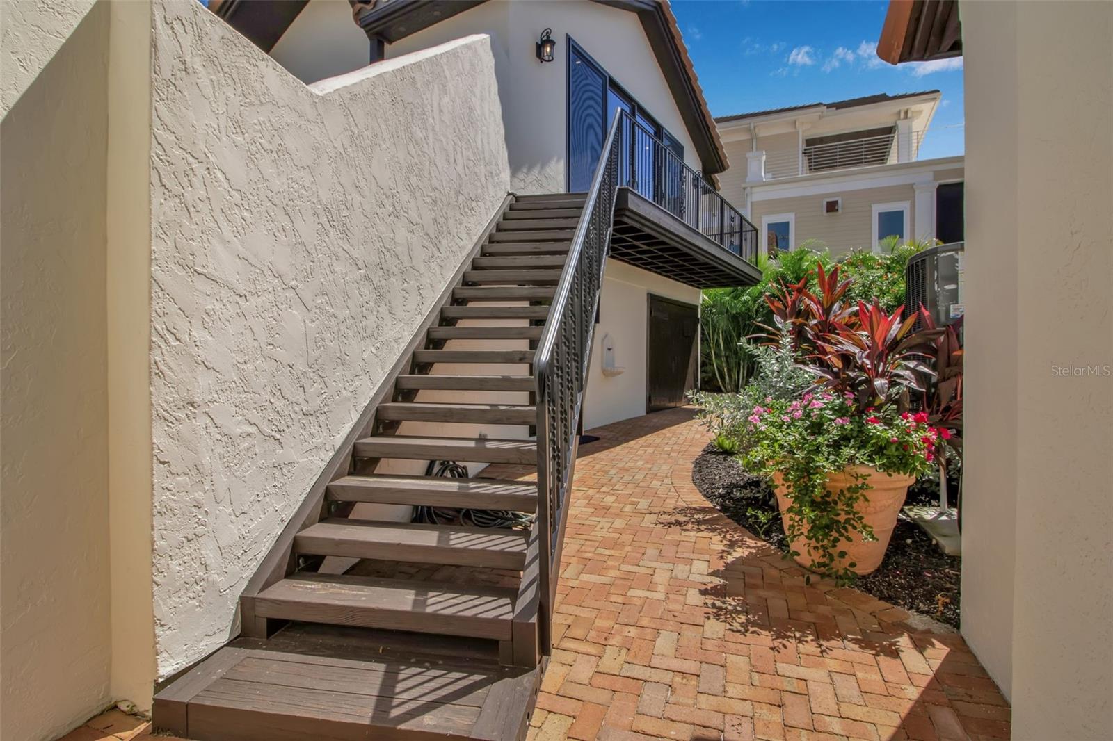 A4667263 Property Photo