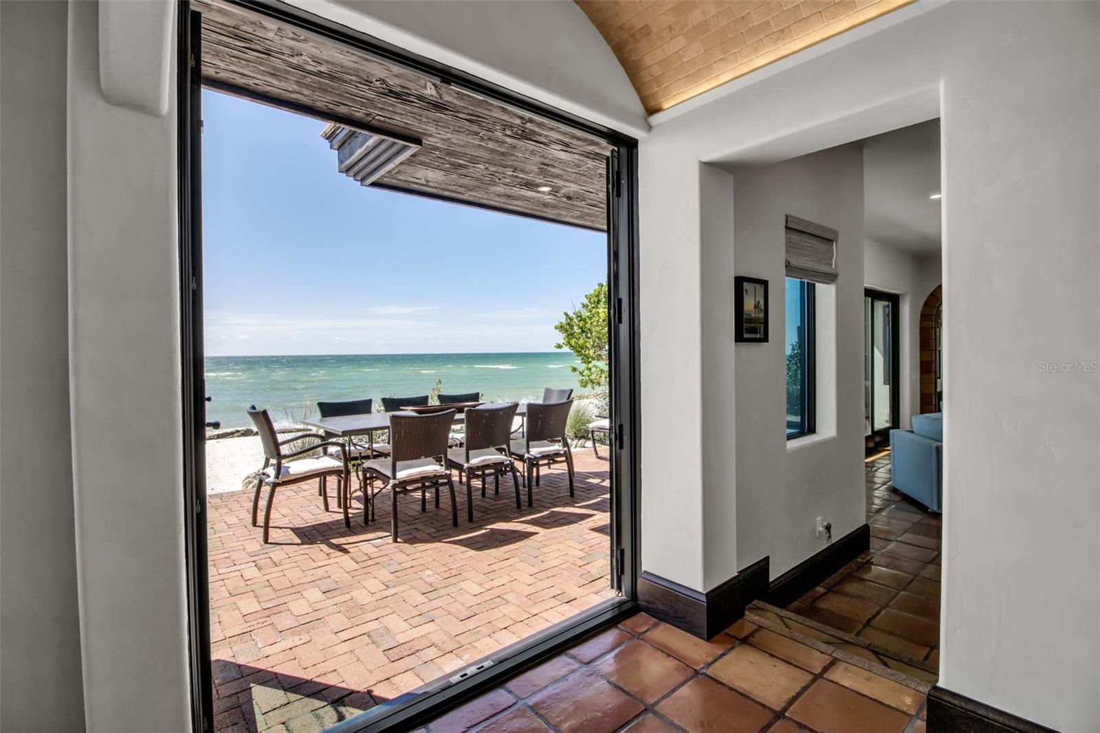 A4667263 Property Photo