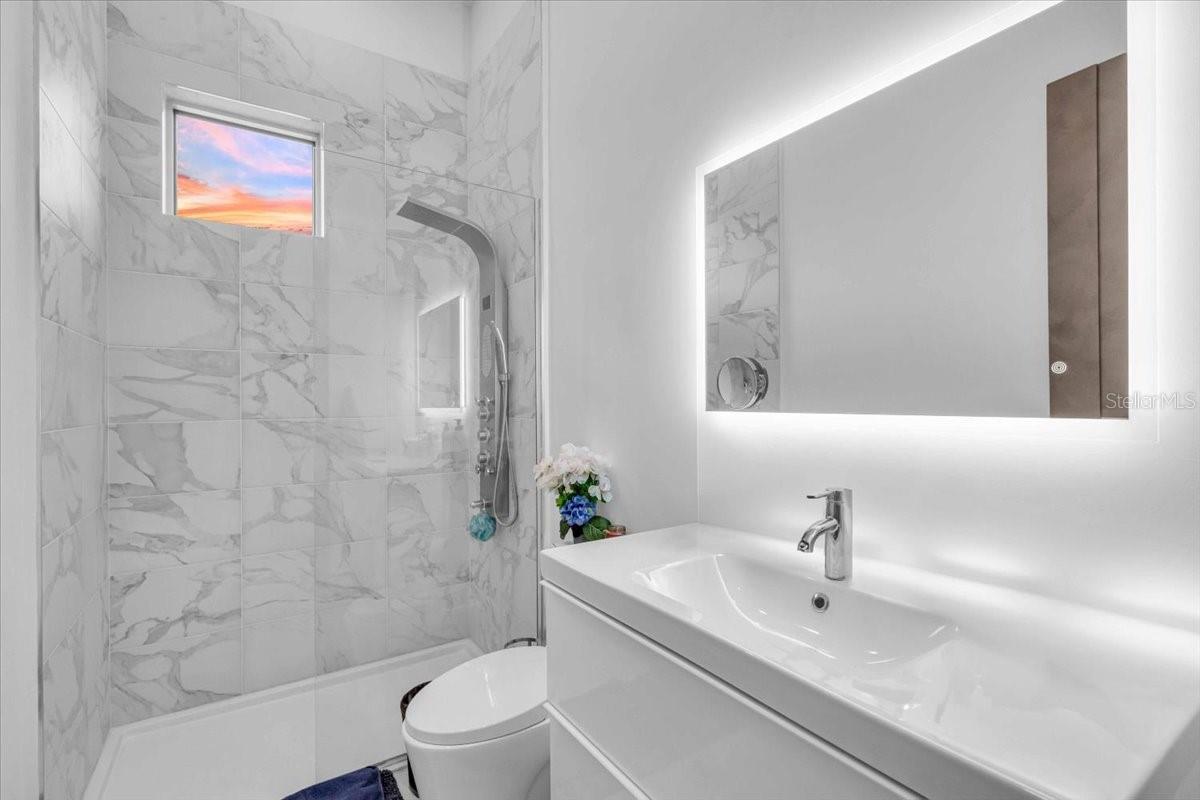 A4667415 Property Photo