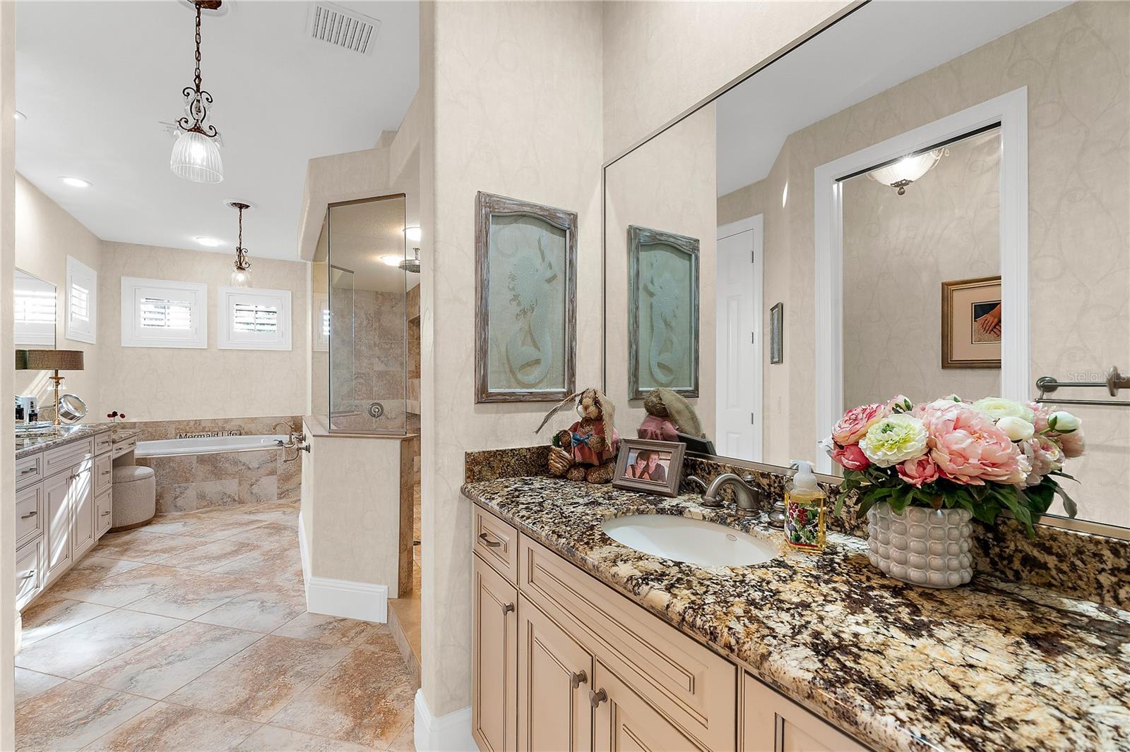 A4667459 Property Photo