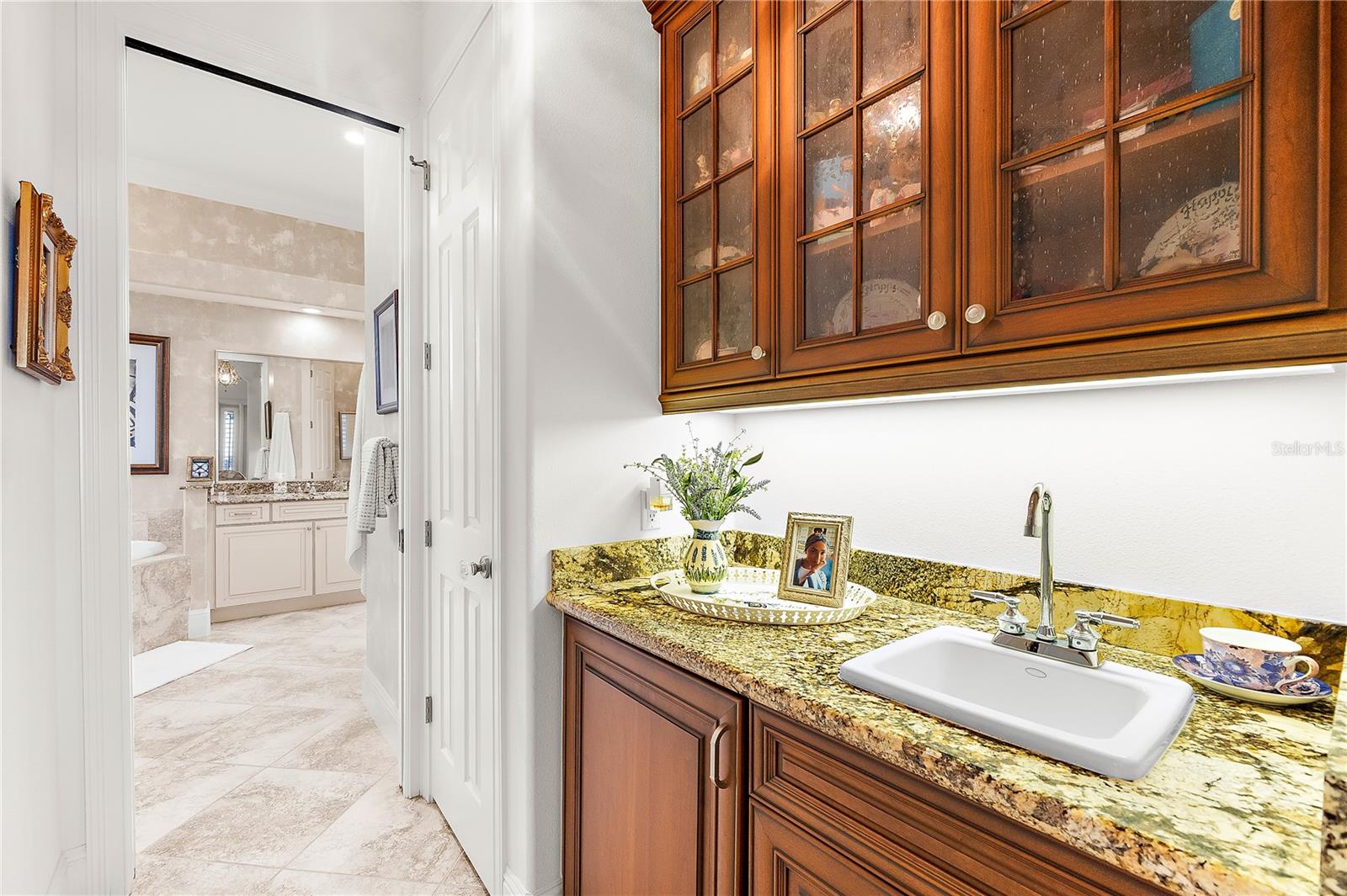 A4667459 Property Photo