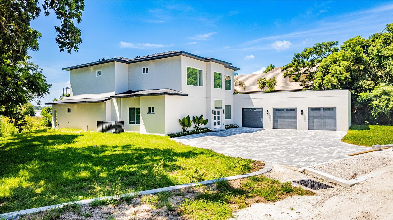 MLS# O6350454 Property Photo