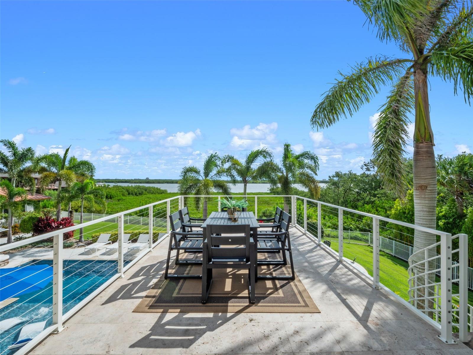 O6350479 Property Photo