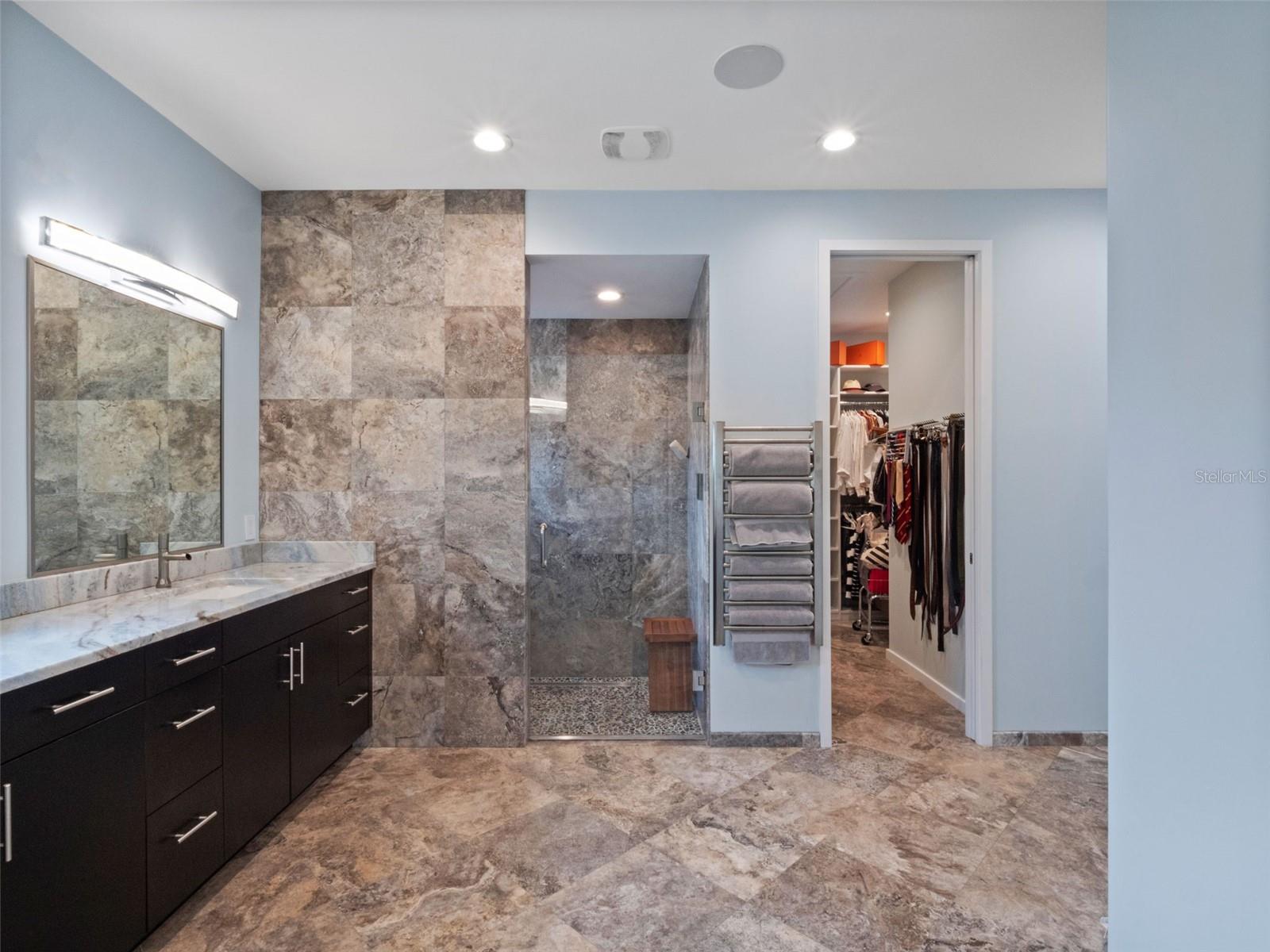 O6350479 Property Photo