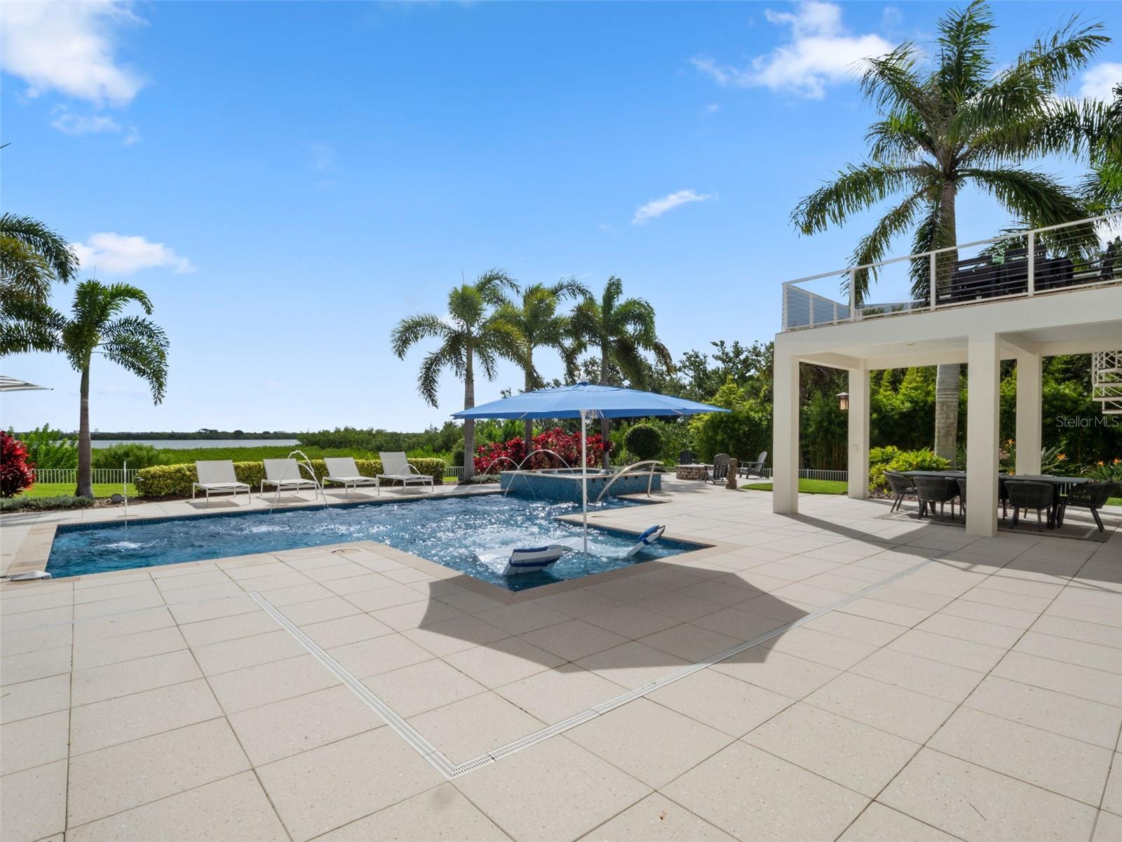 O6350479 Property Photo