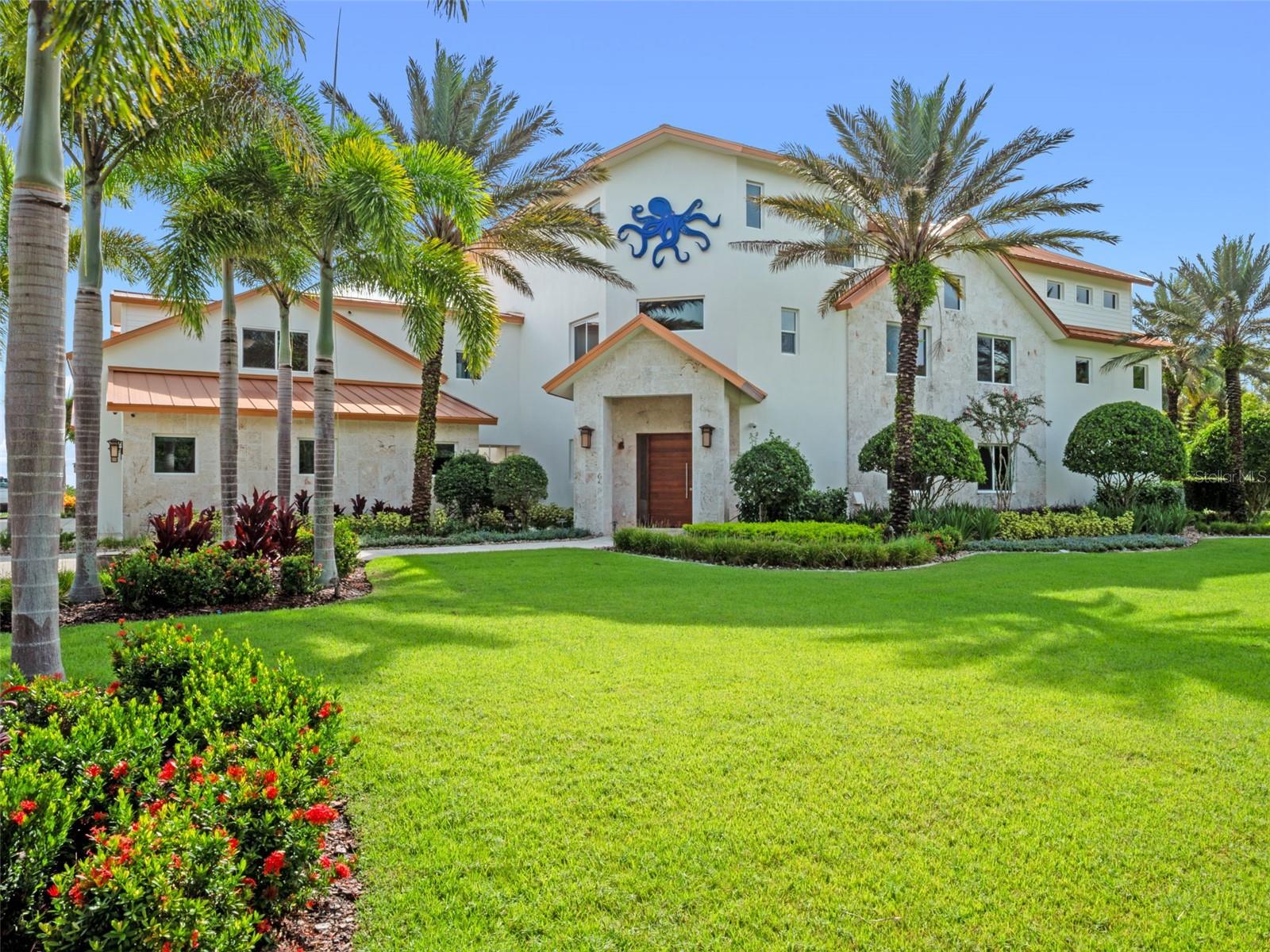 O6350479 Property Photo