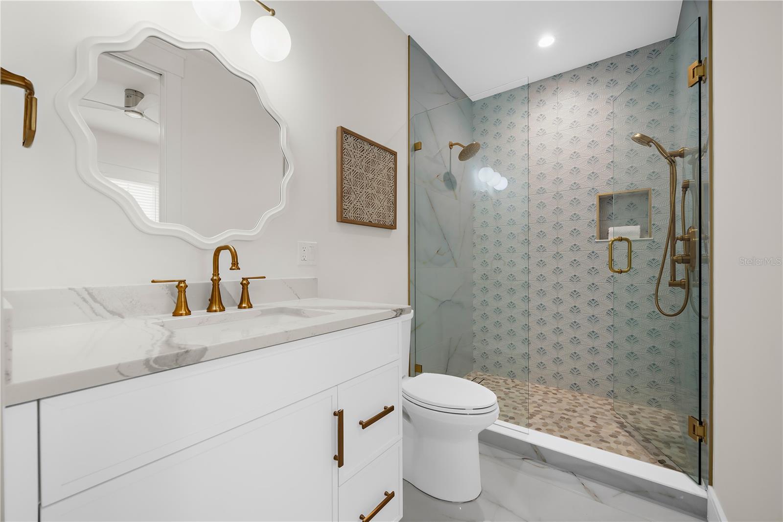 A4668634 Property Photo