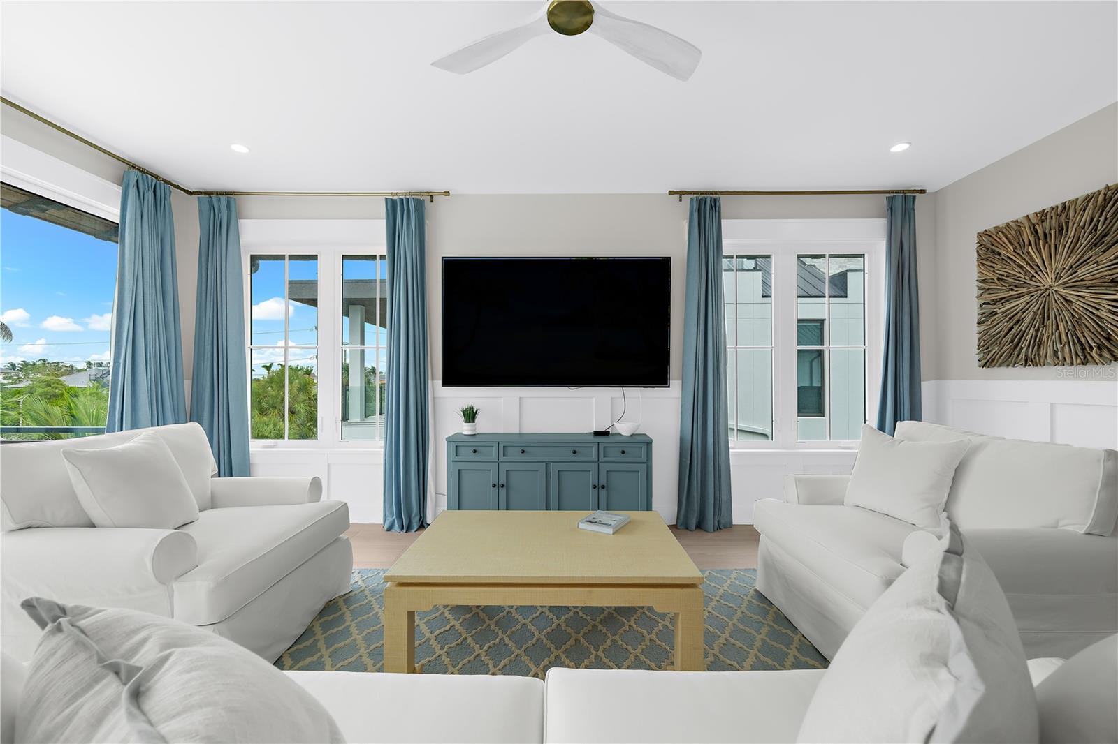 A4668634 Property Photo