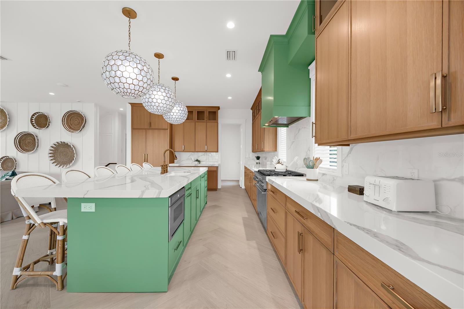 A4668634 Property Photo