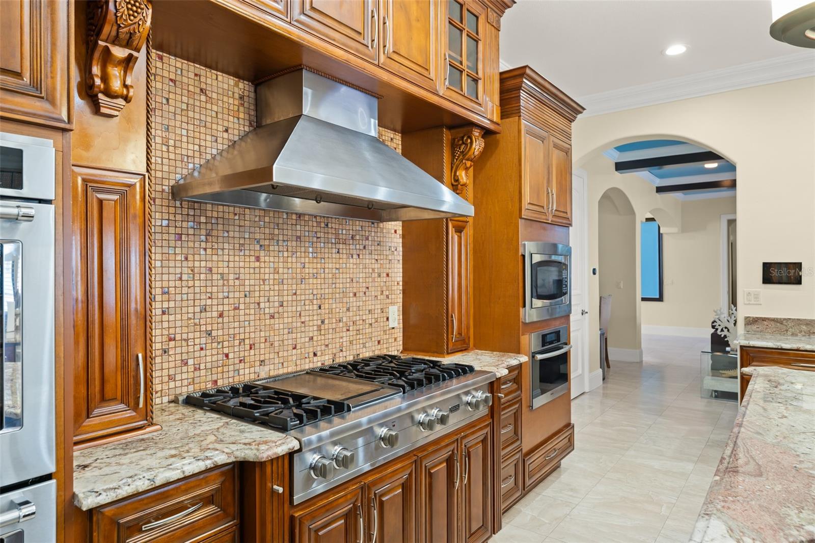 O6357873 Property Photo