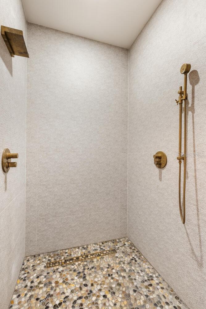 A4671762 Property Photo