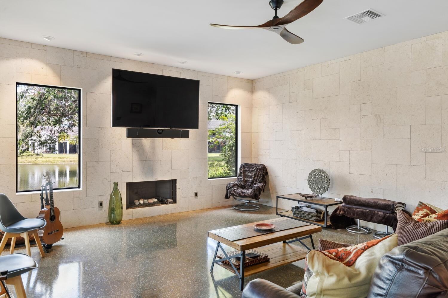 A4671762 Property Photo