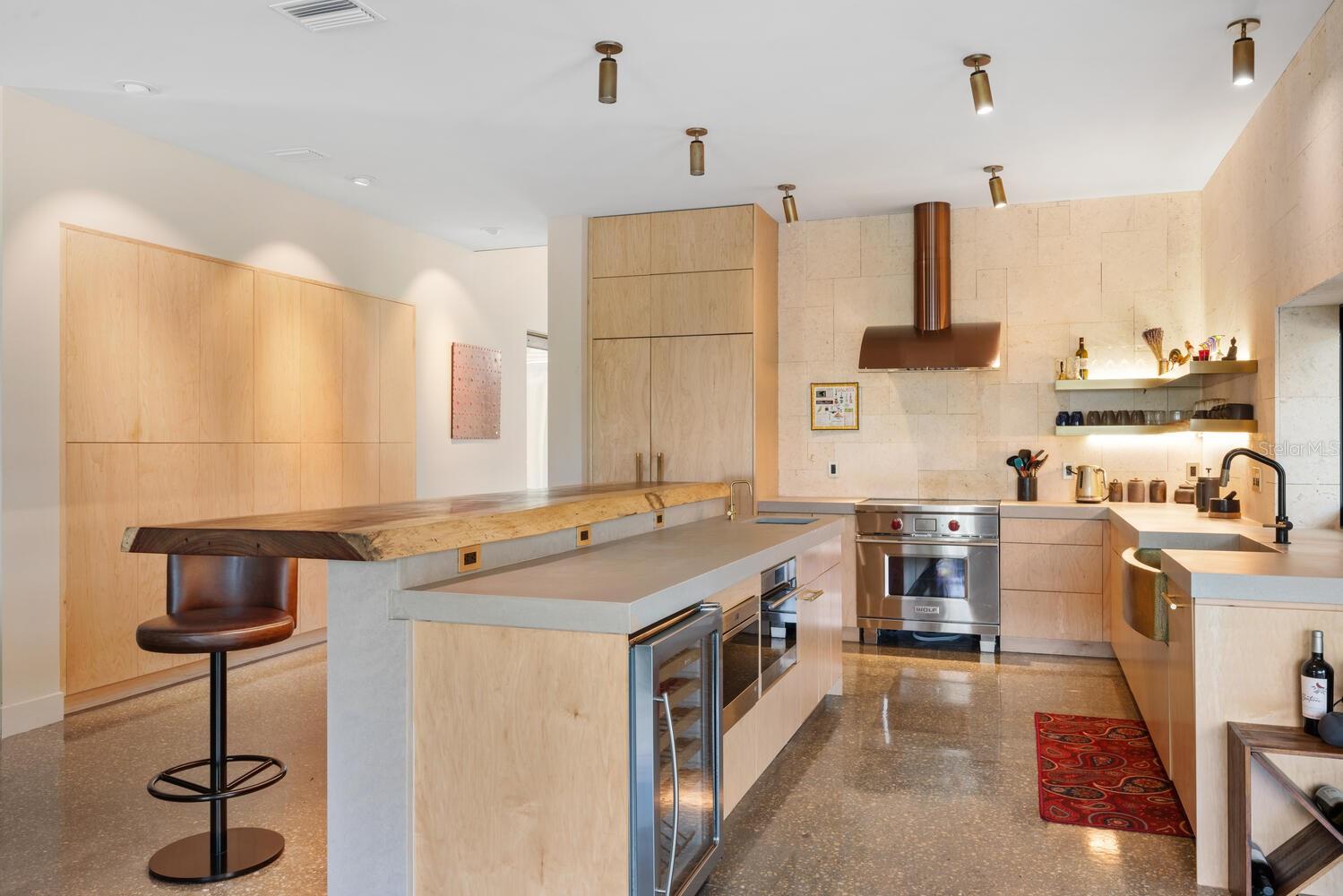 A4671762 Property Photo