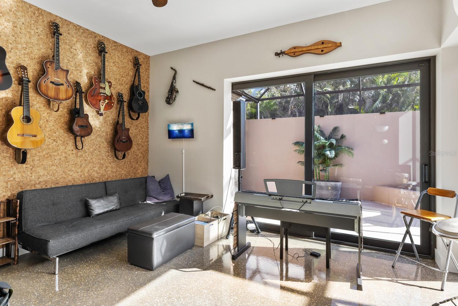 A4671762 Property Photo