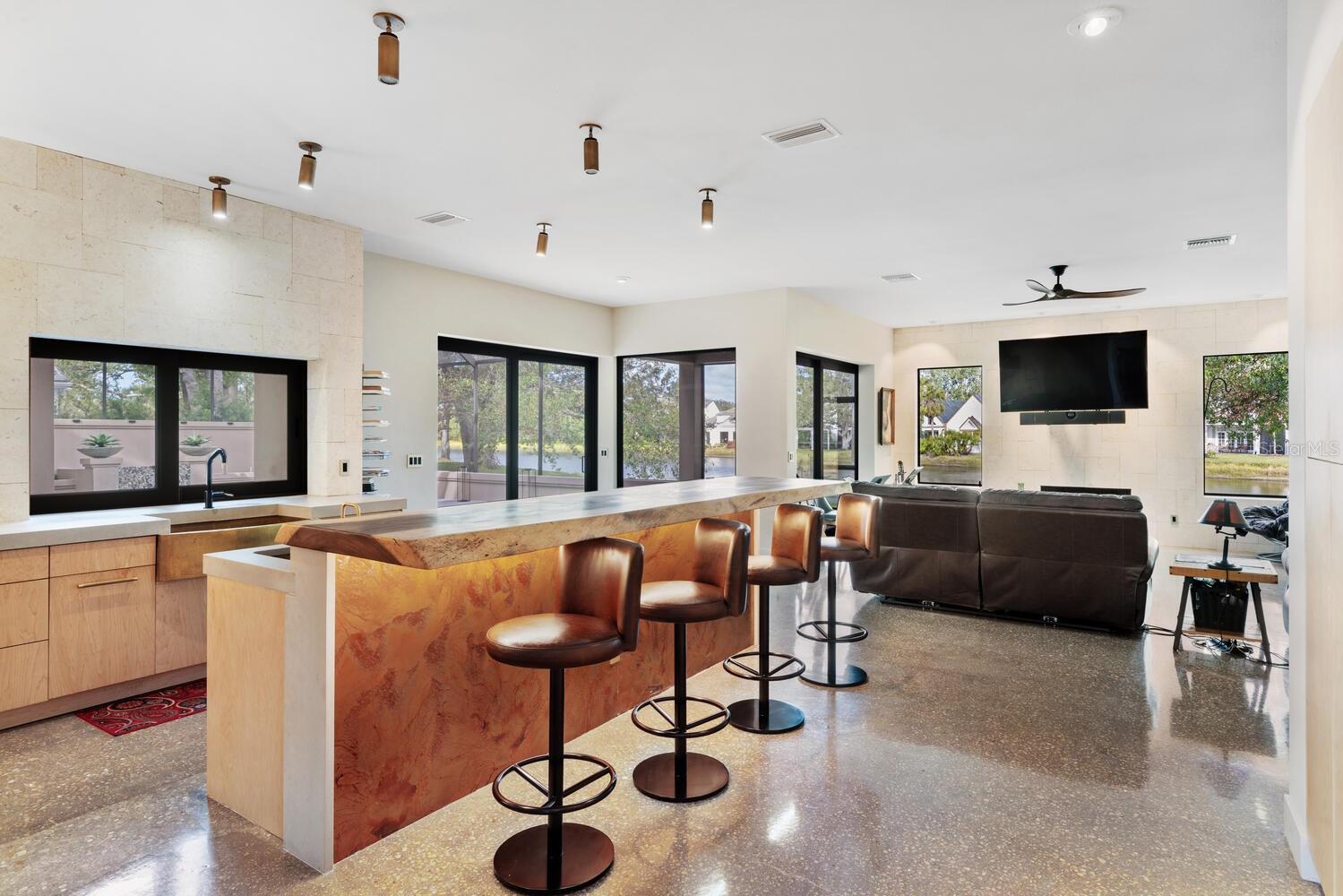 A4671762 Property Photo