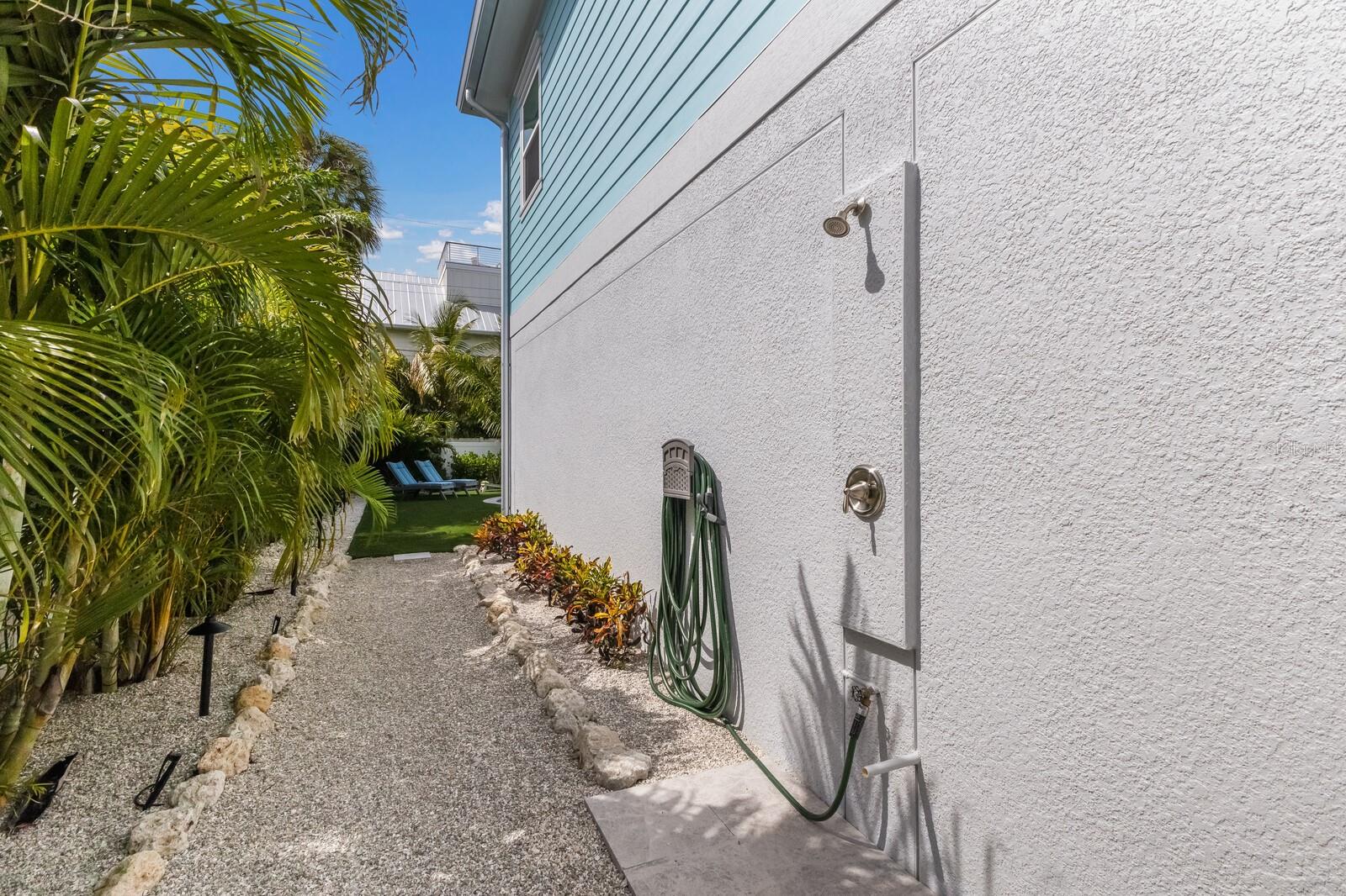 A4672416 Property Photo