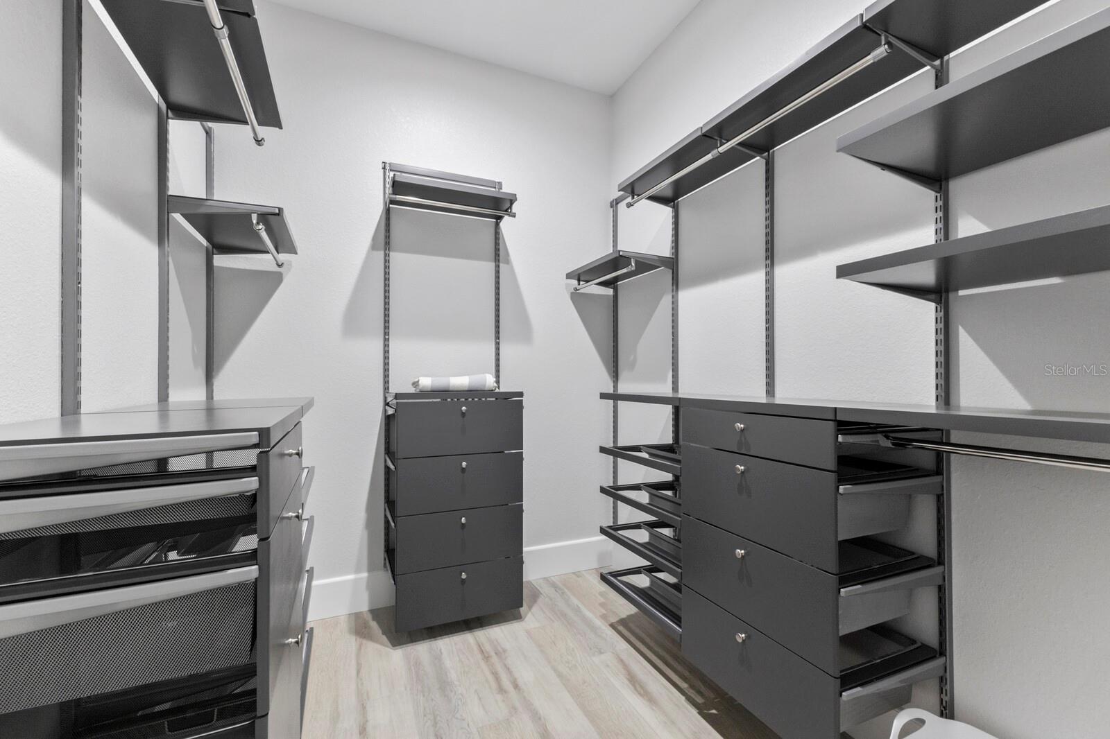 A4672416 Property Photo