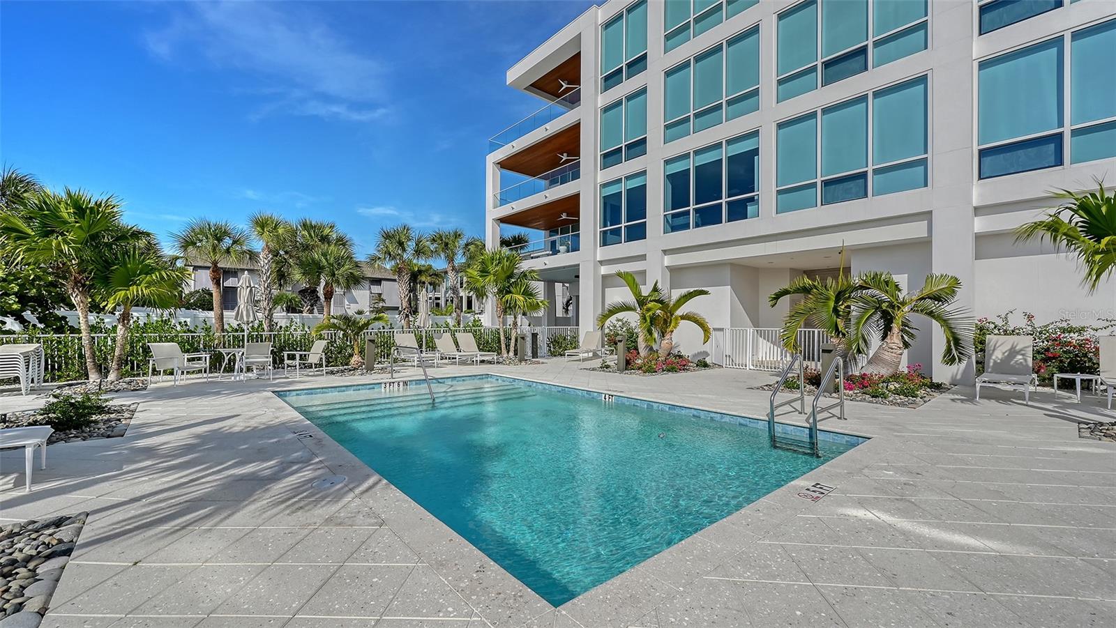 A4672432 Property Photo