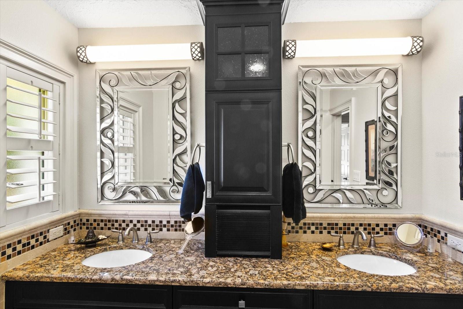 A4672485 Property Photo