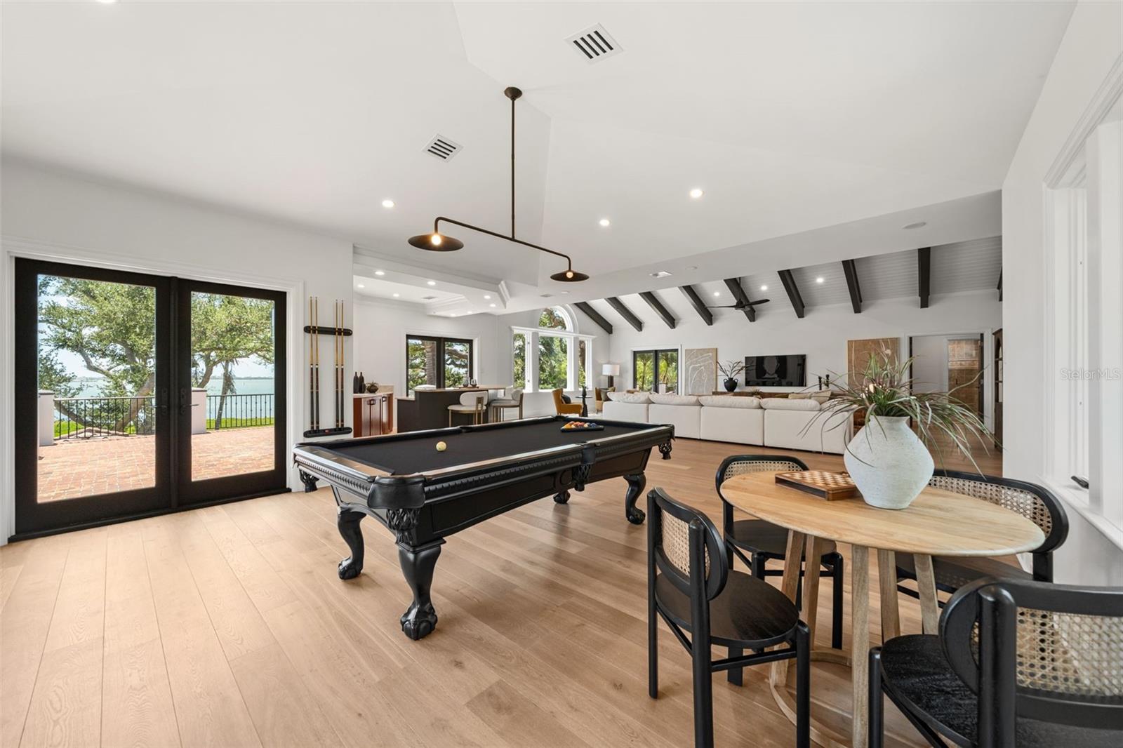 A4672971 Property Photo