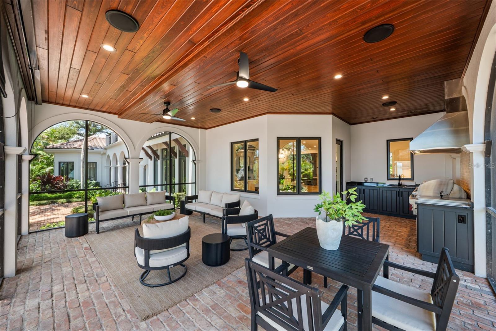 A4672971 Property Photo