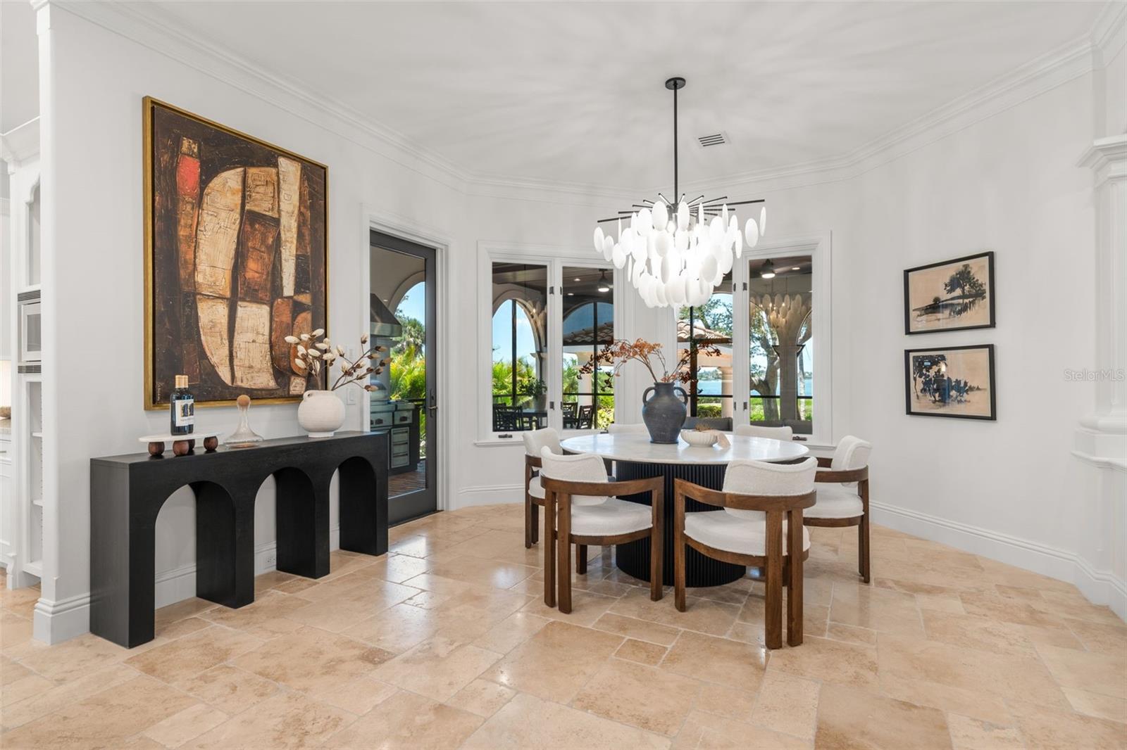 A4672971 Property Photo