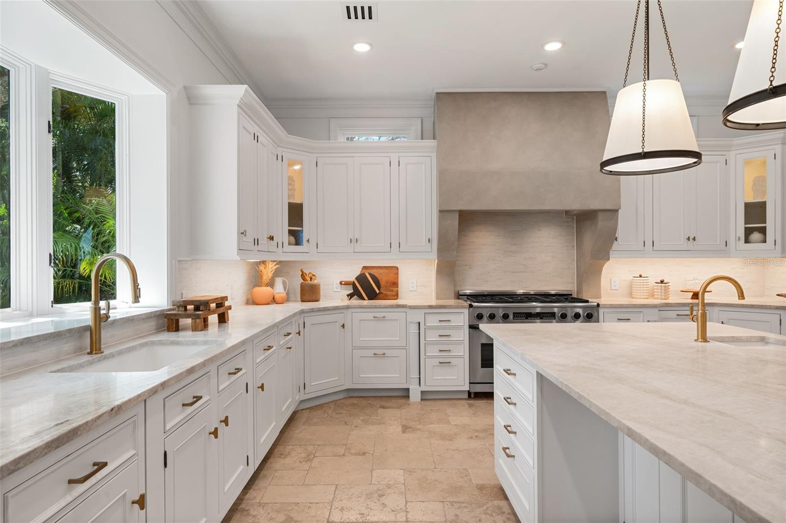 A4672971 Property Photo