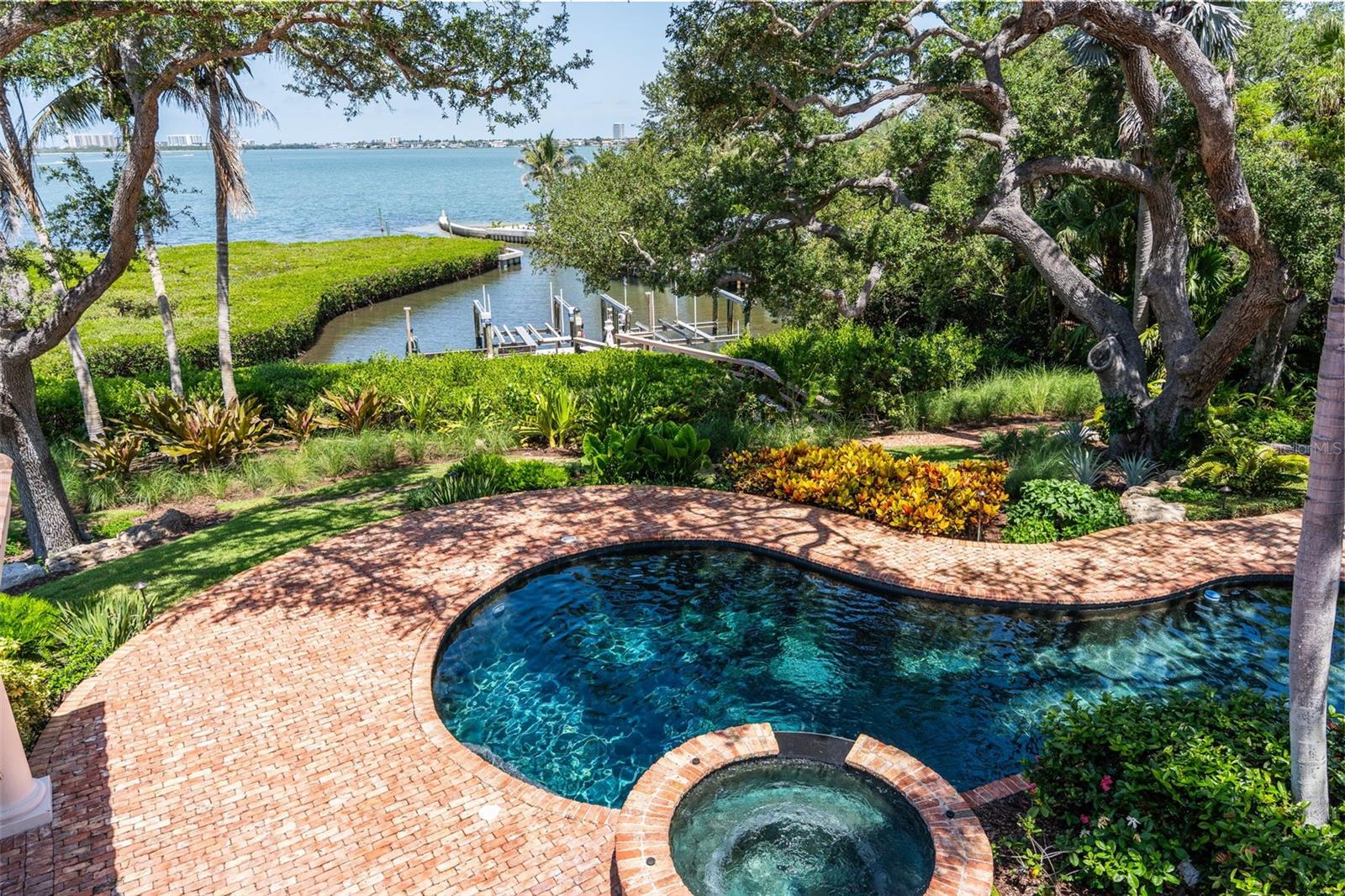 A4672971 Property Photo
