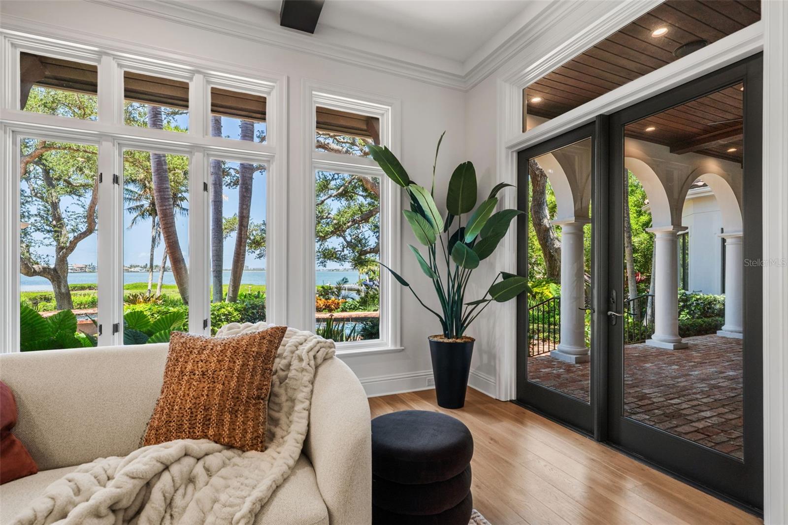 A4672971 Property Photo