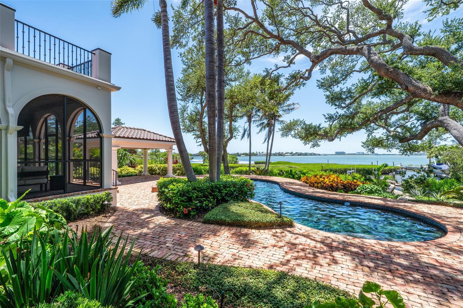 A4672971 Property Photo