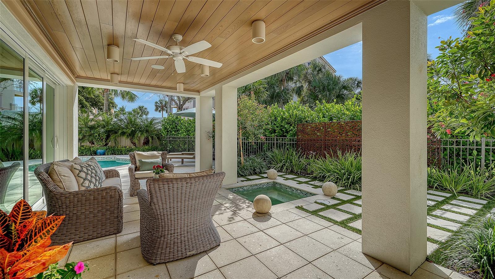 A4673495 Property Photo