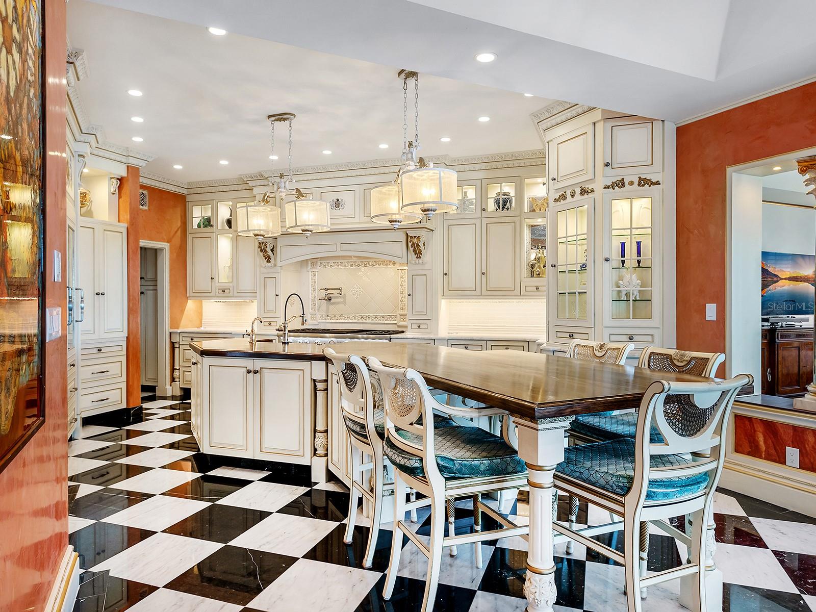 A4673508 Property Photo