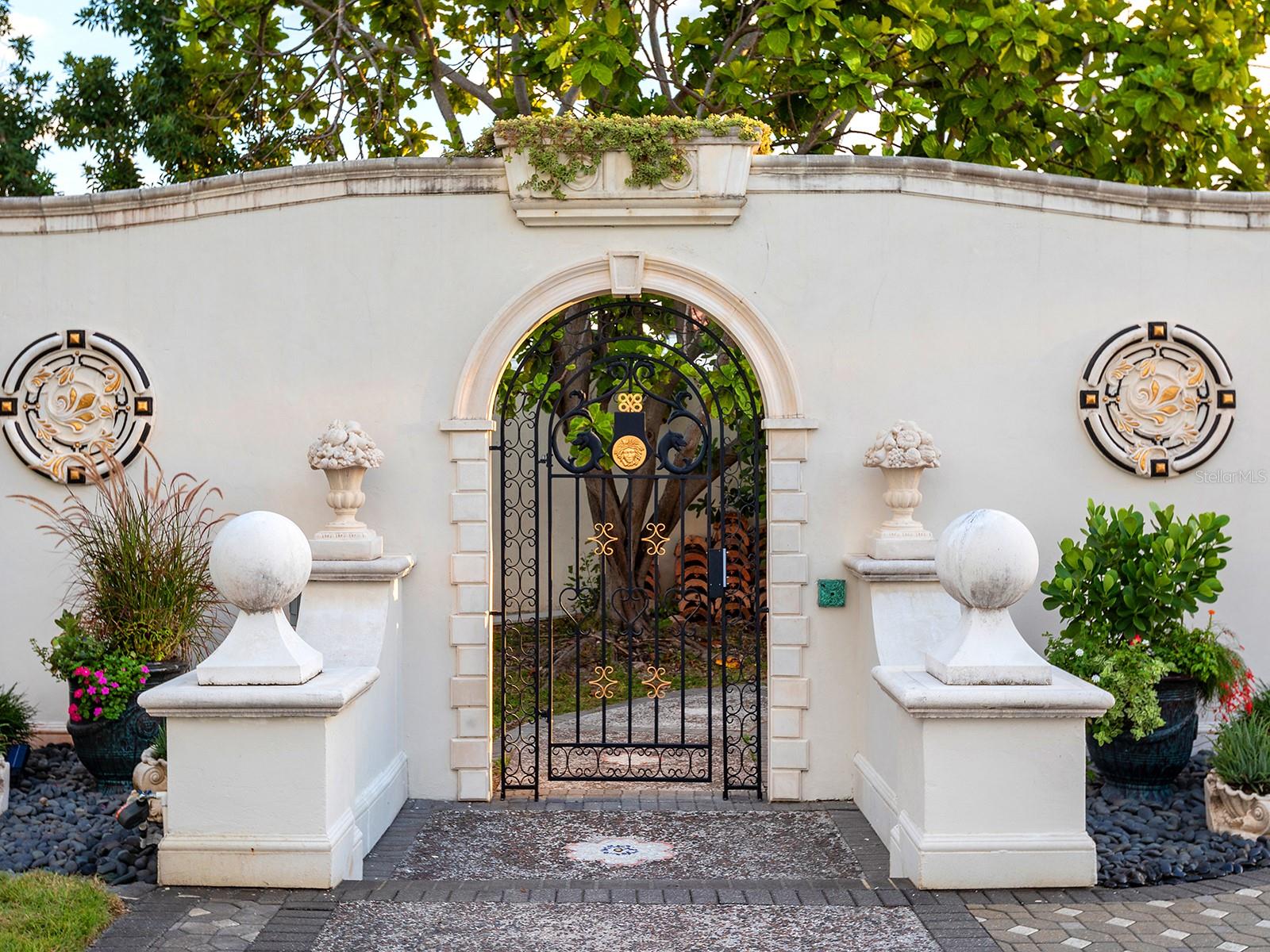 A4673508 Property Photo