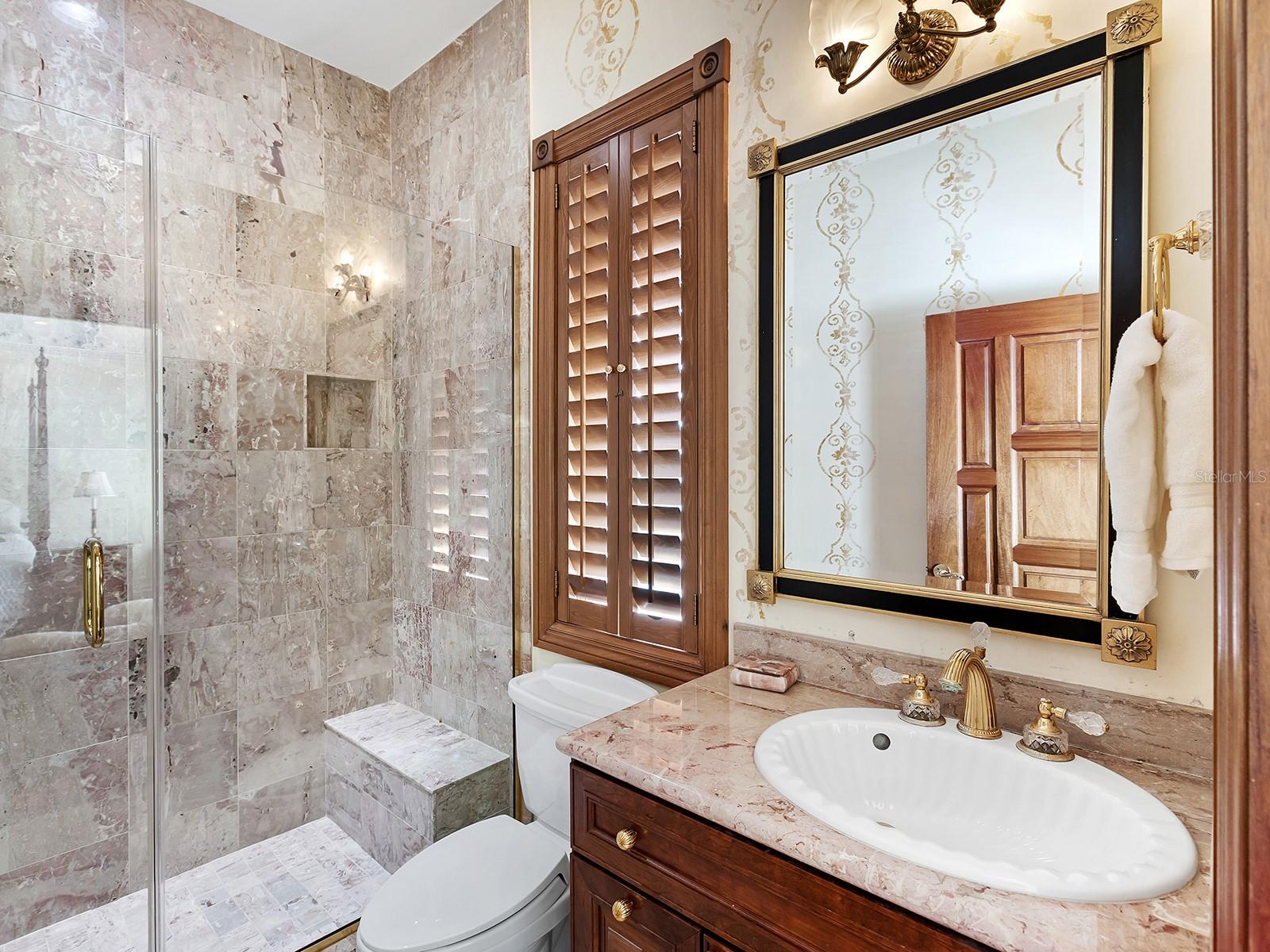 A4673508 Property Photo