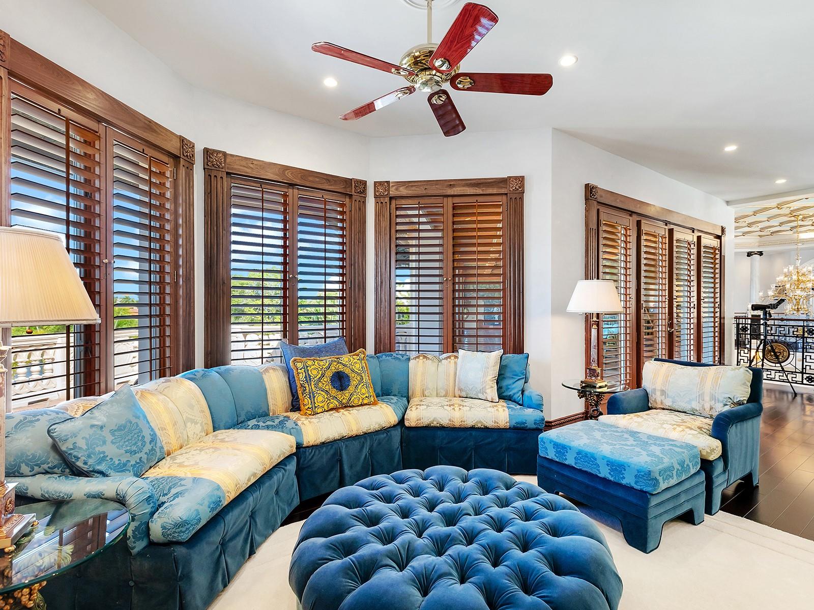 A4673508 Property Photo