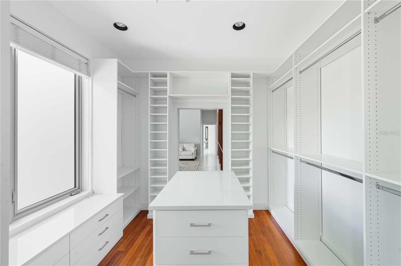 A4673690 Property Photo
