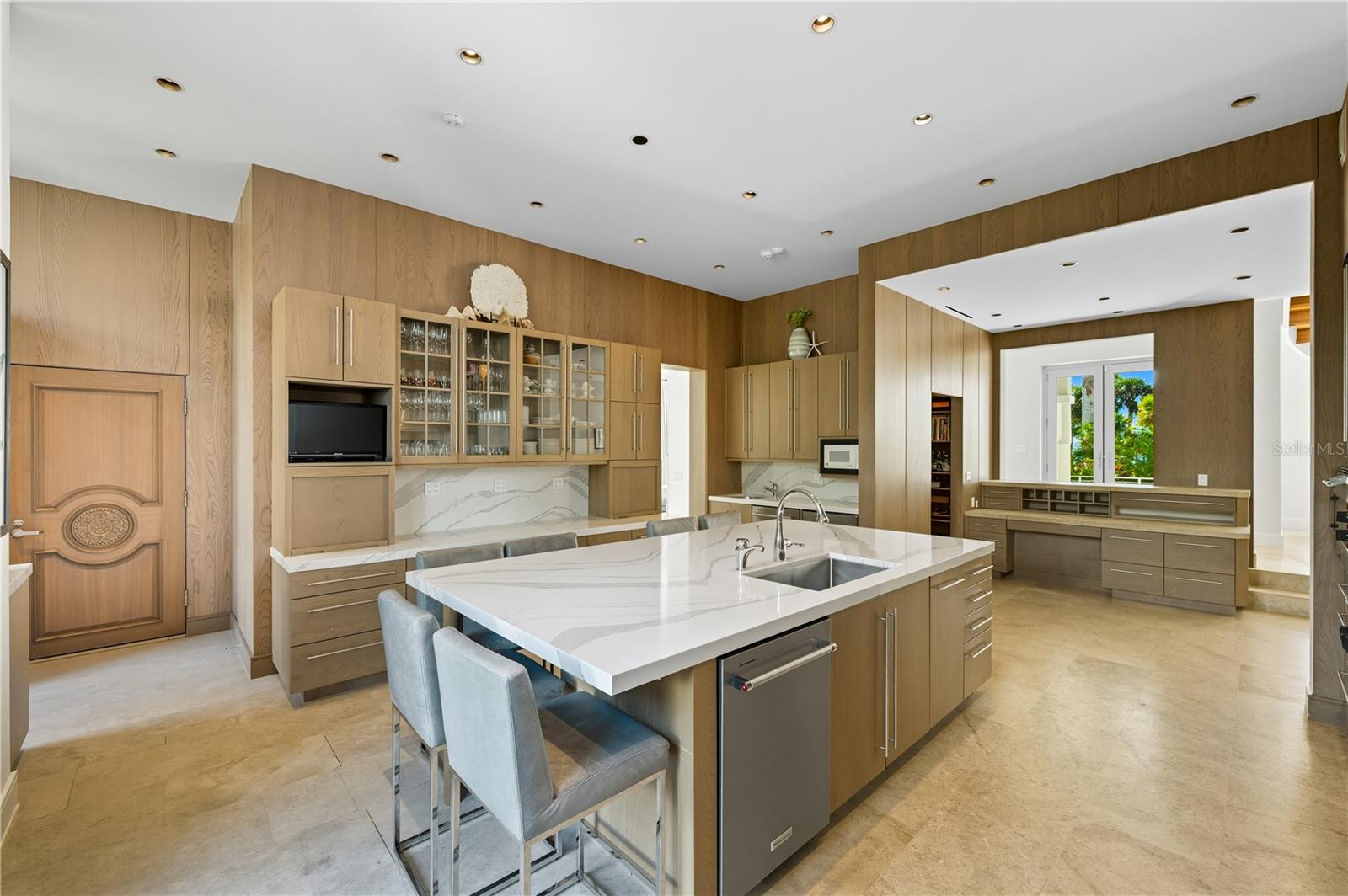 A4673690 Property Photo