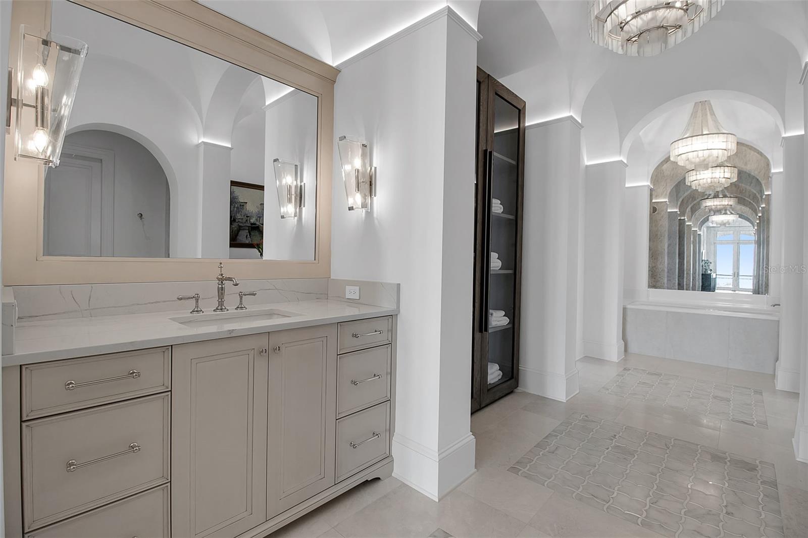 A4673754 Property Photo
