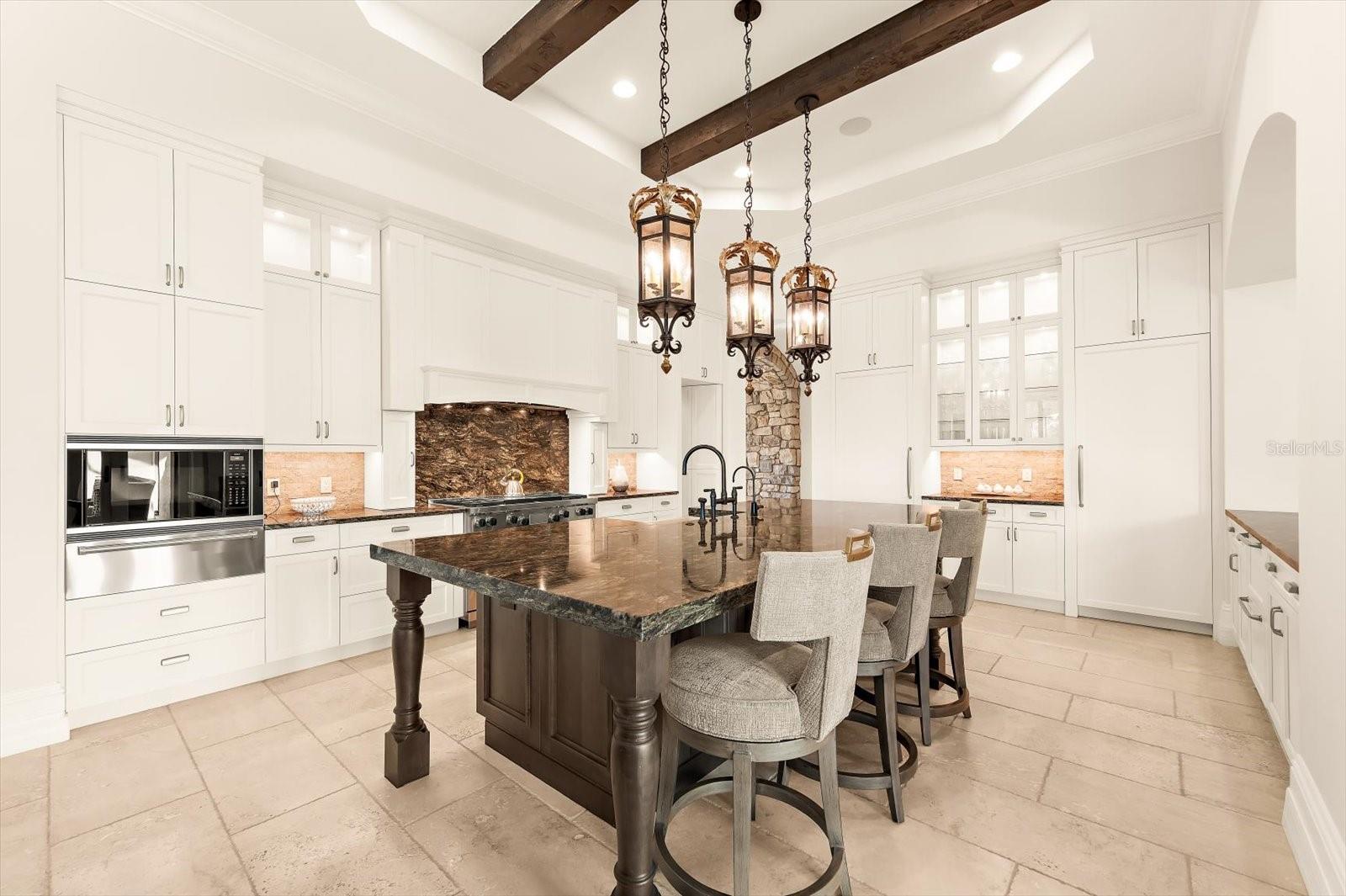 A4674842 Property Photo