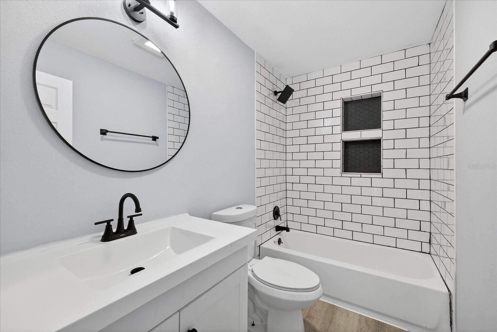 TB8456486 Property Photo