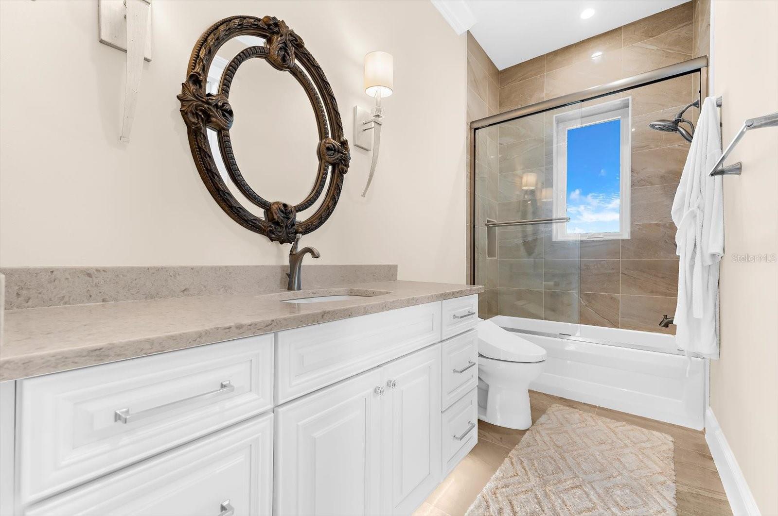 A4675904 Property Photo