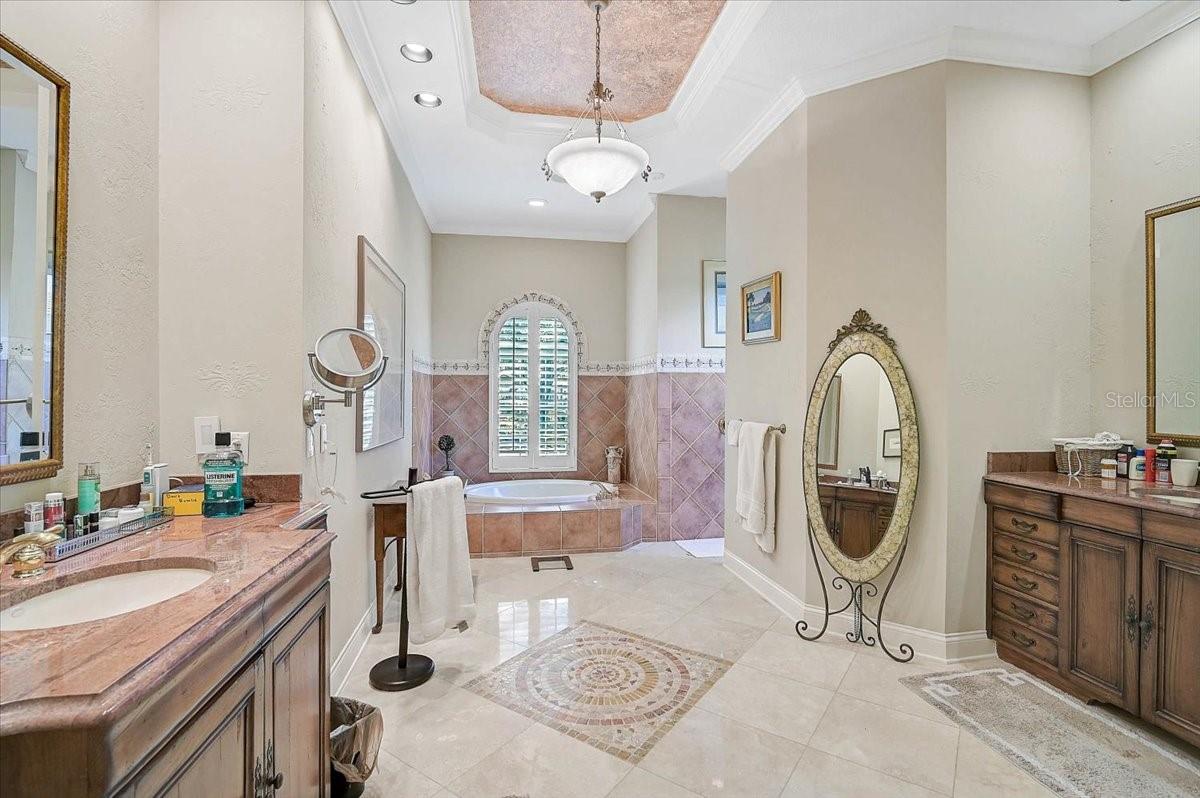 A4676505 Property Photo